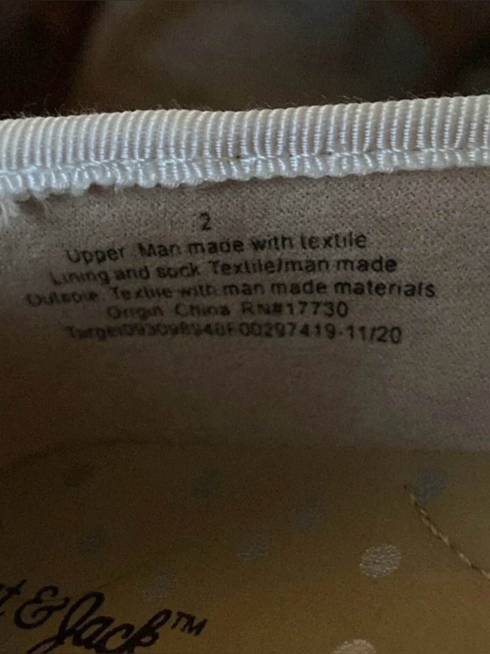 NWOT Cat & Jack White Slip-On Girls Shoes, Flats with small bow, size 2